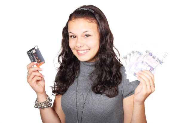 woman_credit_card_and_money